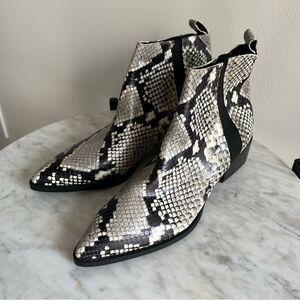 Marc Fisher Vivica Bootie in Python Snake Print, Size 6.5 NWT
